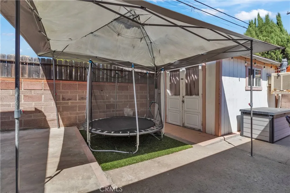 13302 Volunteer Avenue Norwalk, CA 90650