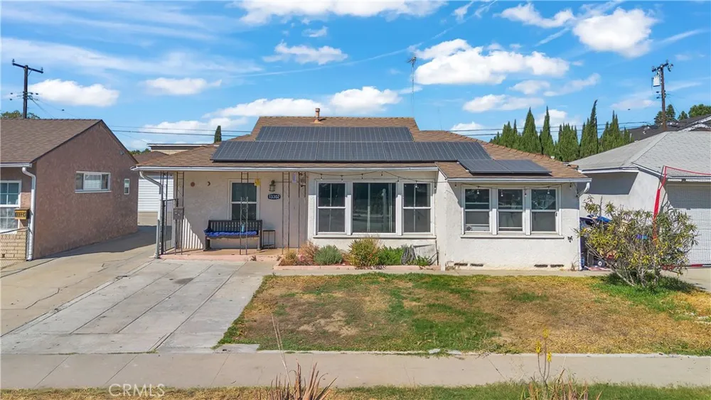 13302 Volunteer Avenue Norwalk, CA 90650