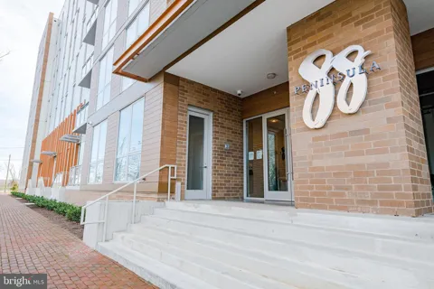 88 V STREET SW #804