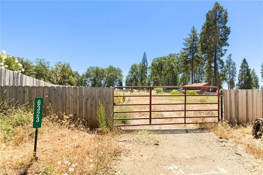 6323 Delta Court Magalia, CA 95954