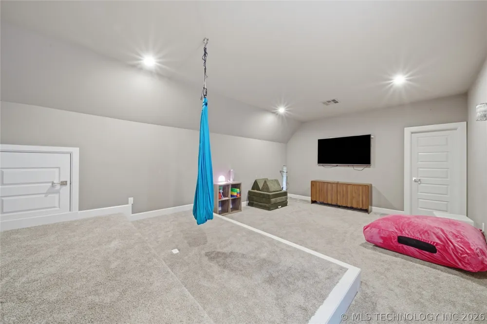 405 E 127th Place S Jenks, OK 74037