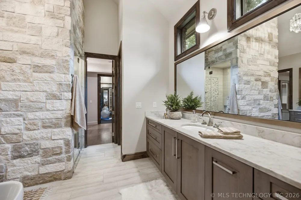 3557 W 75th Street Tulsa, OK 74132