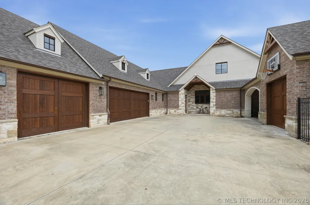 3557 W 75th Street Tulsa, OK 74132