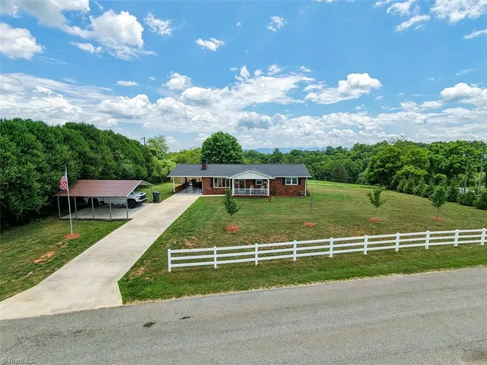 211 Parsons Road North Wilkesboro, NC 28659