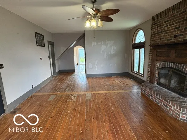 321 W Jay Street Dunkirk, IN 47336