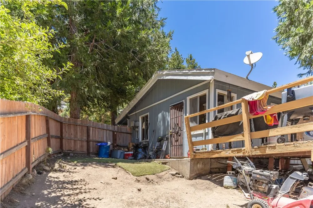2485 Spring Running Springs, CA 92382