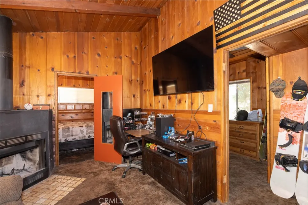 2485 Spring Running Springs, CA 92382