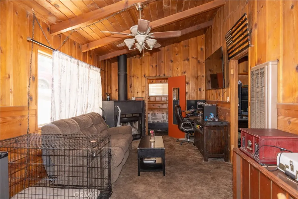 2485 Spring Running Springs, CA 92382