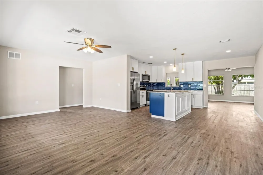 106 AURORA STREET E Venice, FL 34285