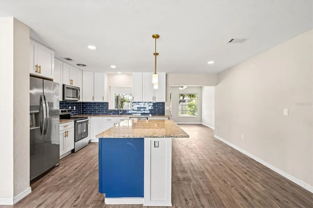 106 AURORA STREET E Venice, FL 34285