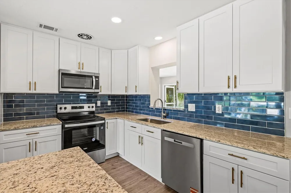 106 AURORA STREET E Venice, FL 34285