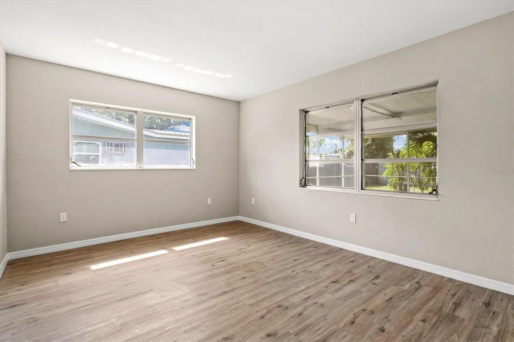 106 AURORA STREET E Venice, FL 34285