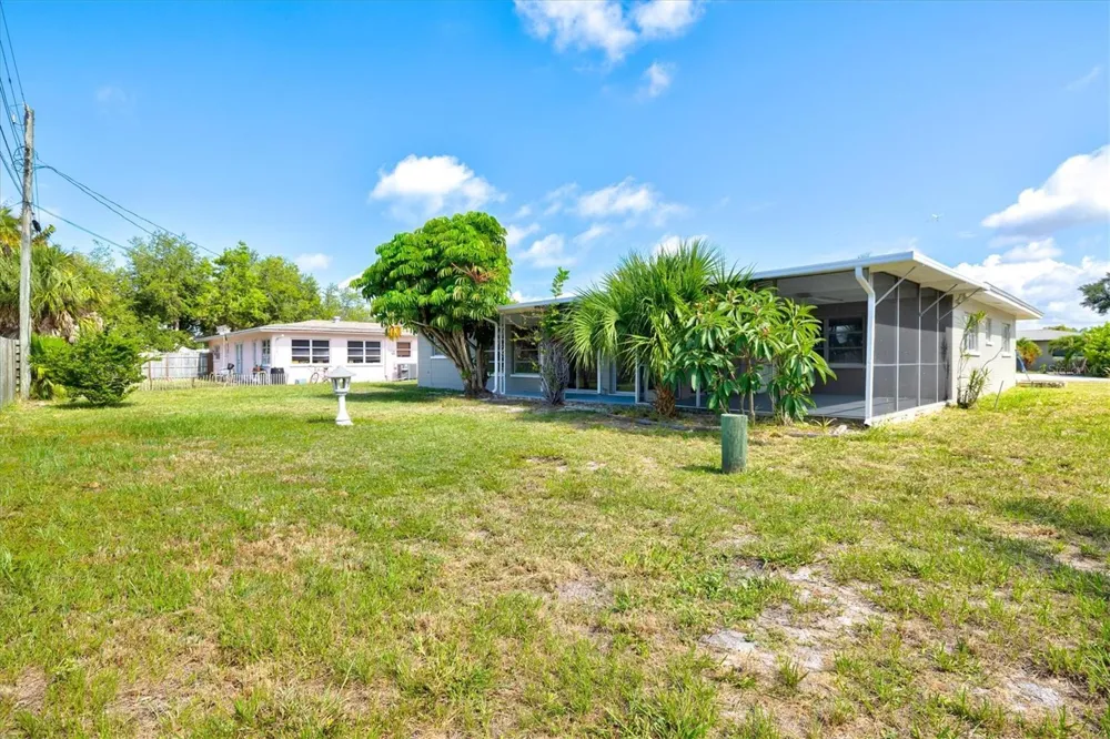 106 AURORA STREET E Venice, FL 34285