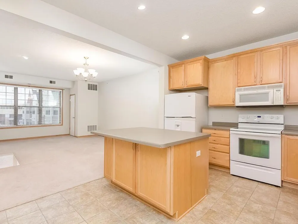 3600 Wooddale Avenue S #304 Saint Louis Park, MN 55416