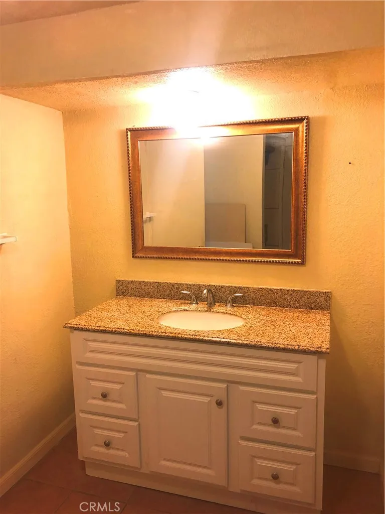 14650 Boyle Fontana, CA 92337