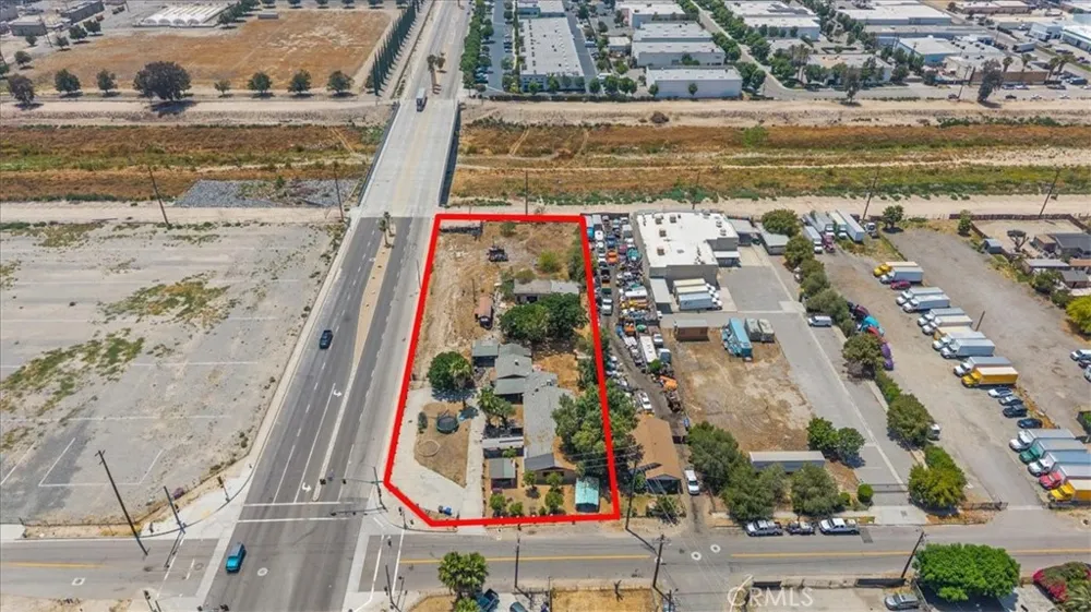 1144 S Washington San Bernardino, CA 92408