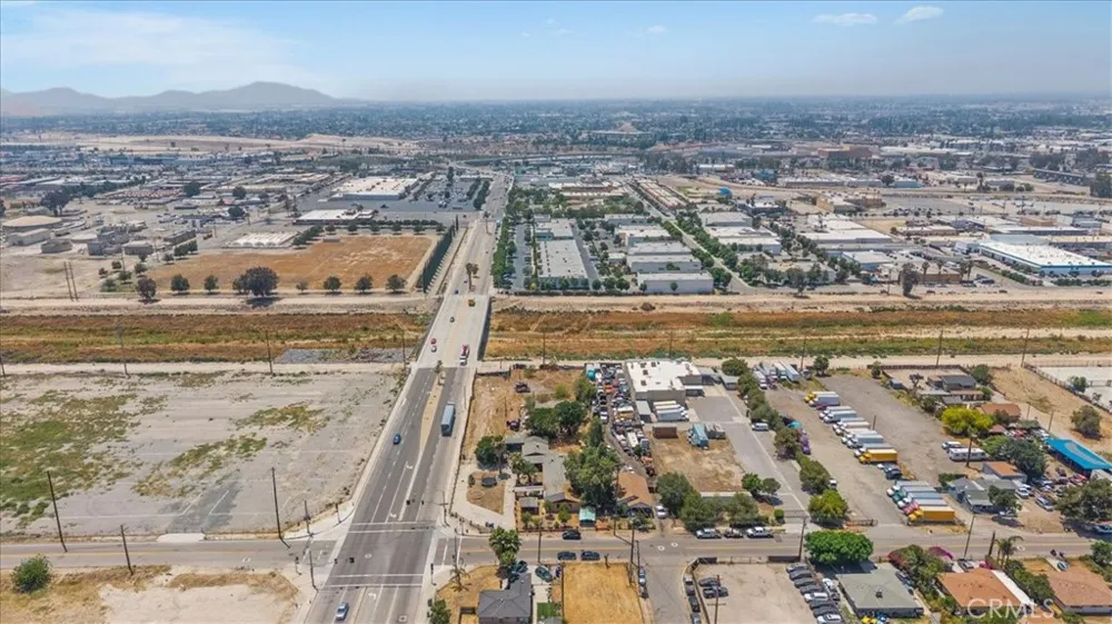 1144 S Washington San Bernardino, CA 92408