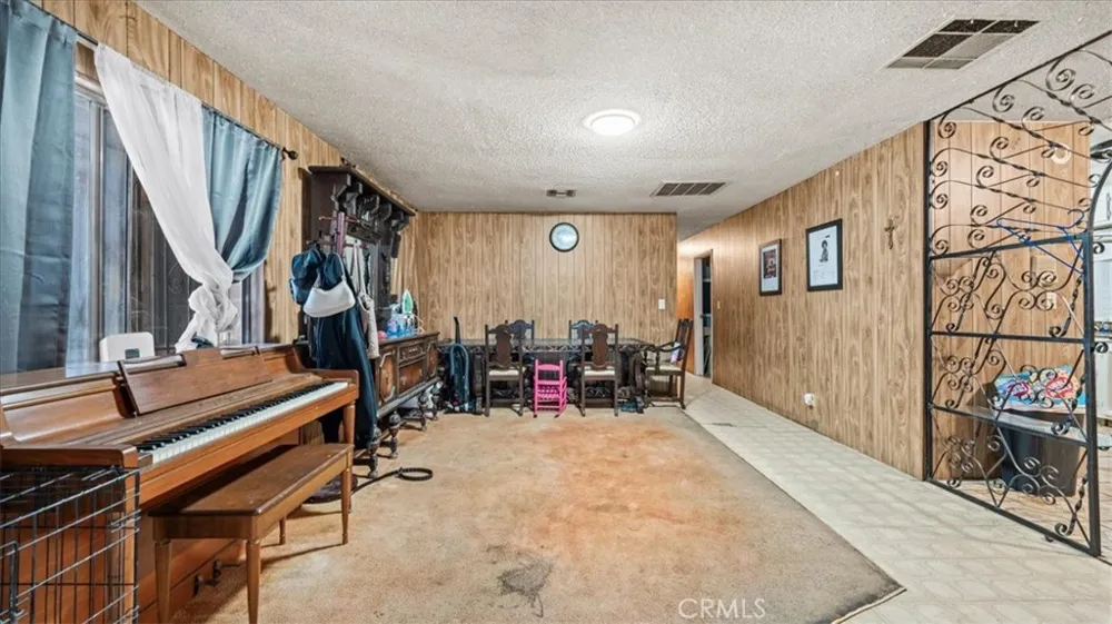 1144 S Washington San Bernardino, CA 92408