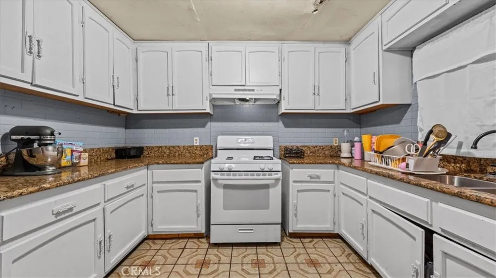1144 S Washington San Bernardino, CA 92408