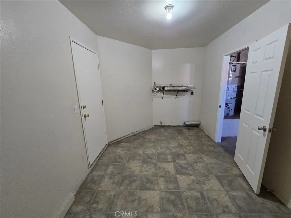 14572 Agave Adelanto, CA 92301