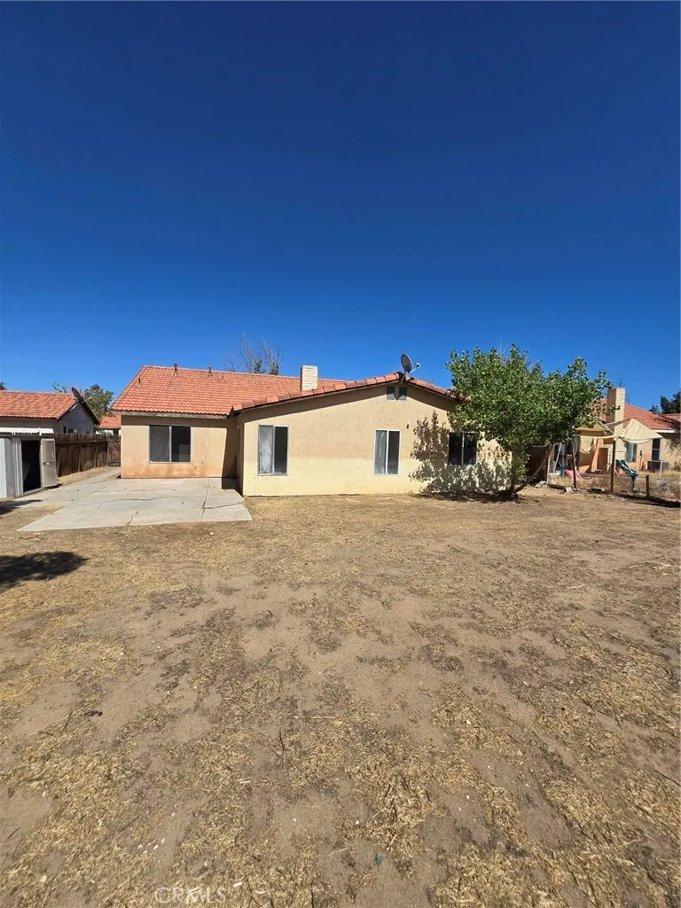 14572 Agave Adelanto, CA 92301