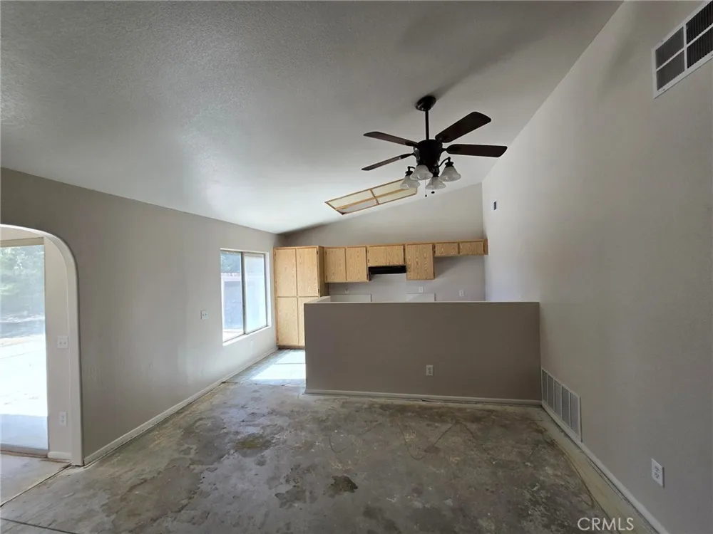 14572 Agave Adelanto, CA 92301