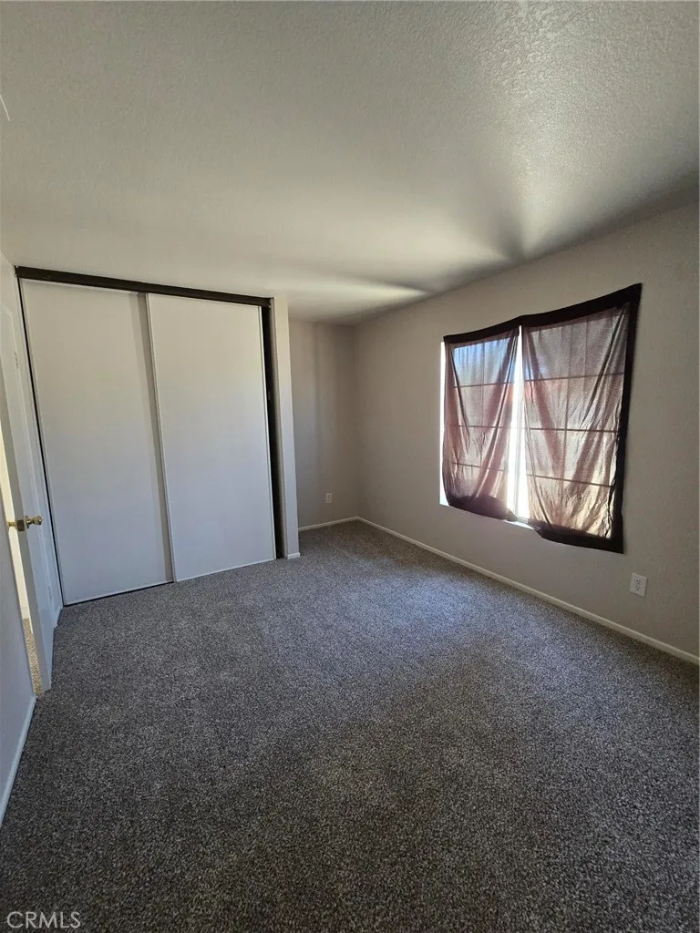 14572 Agave Adelanto, CA 92301