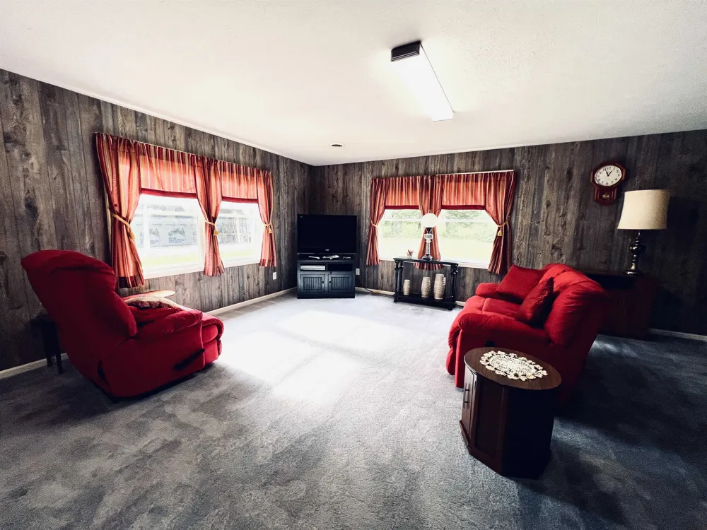 5905 E Moorestown Road Norwich Township, MI 49651