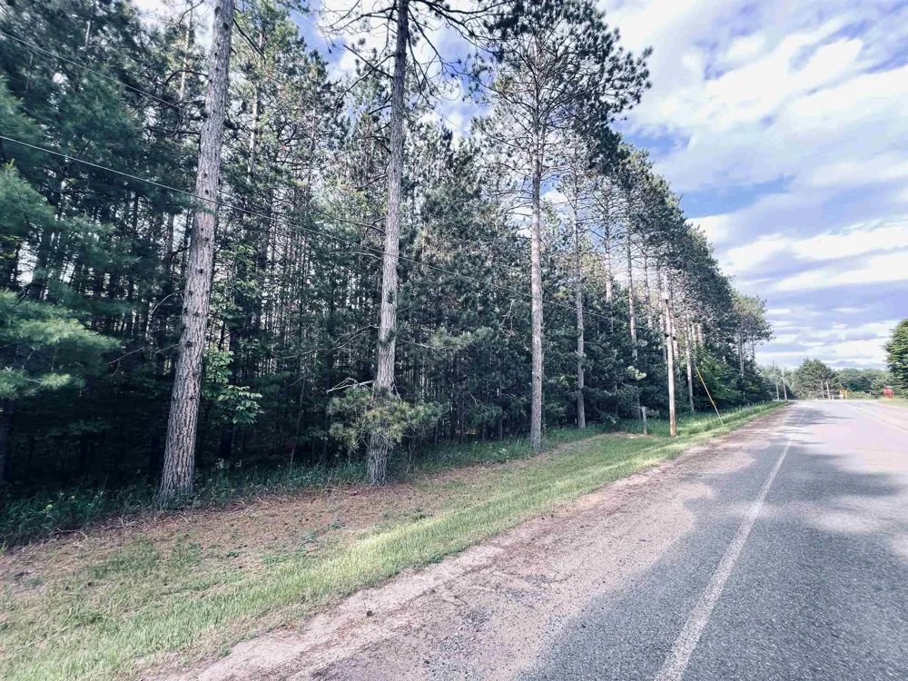5905 E Moorestown Road Norwich Township, MI 49651
