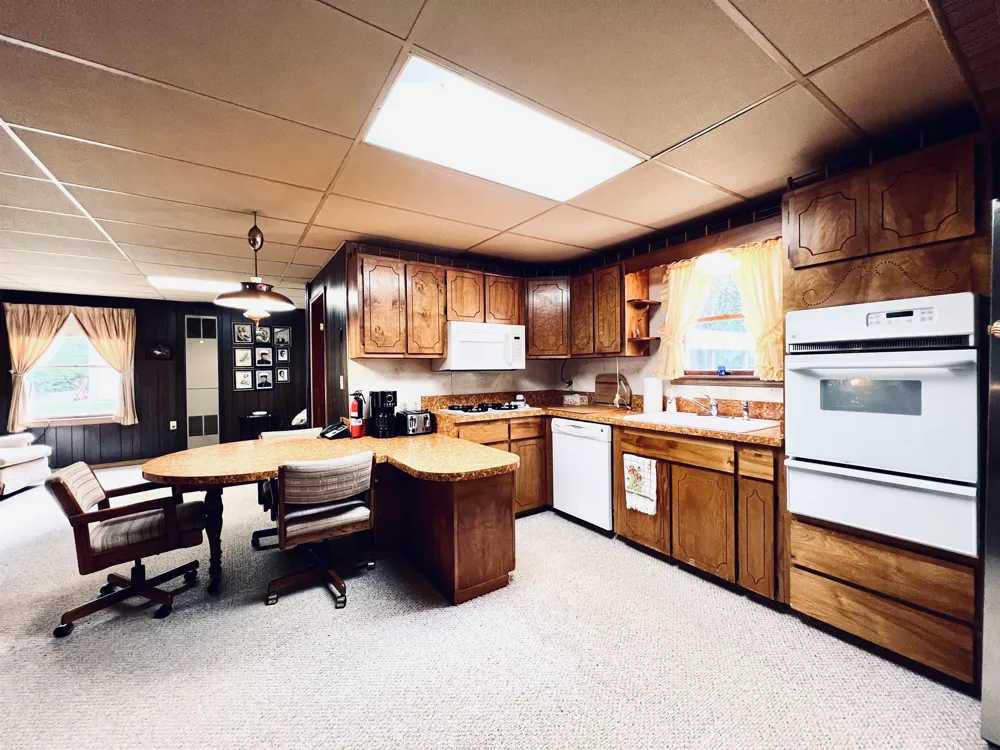 5905 E Moorestown Road Norwich Township, MI 49651