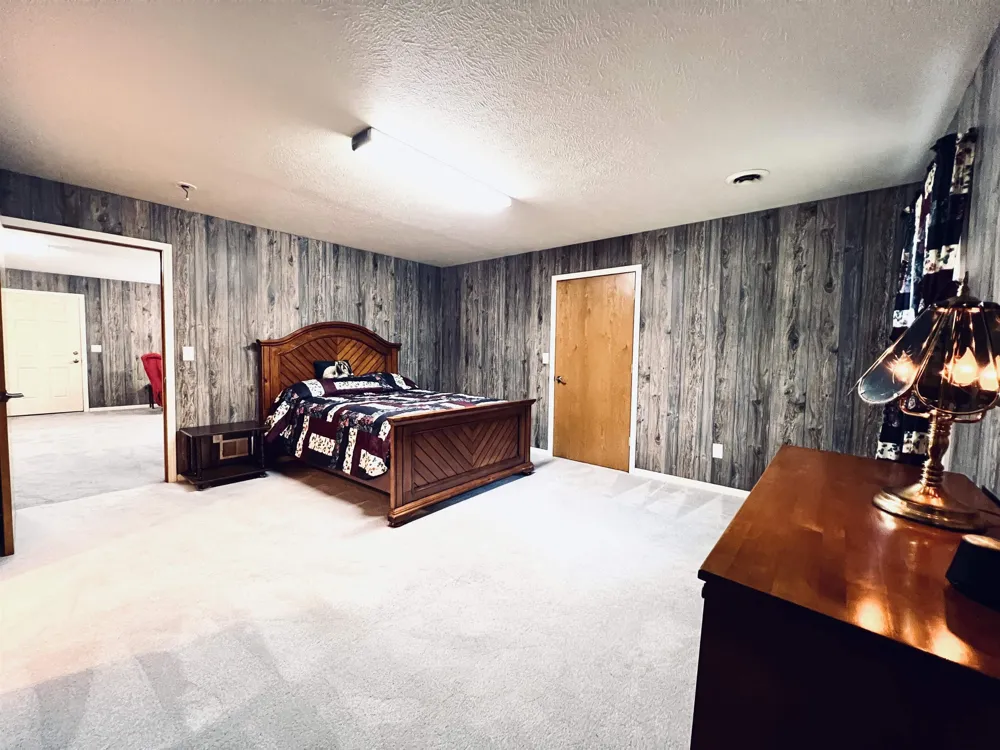 5905 E Moorestown Road Norwich Township, MI 49651