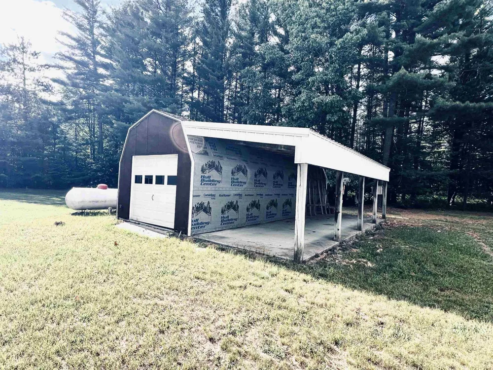 5905 E Moorestown Road Norwich Township, MI 49651
