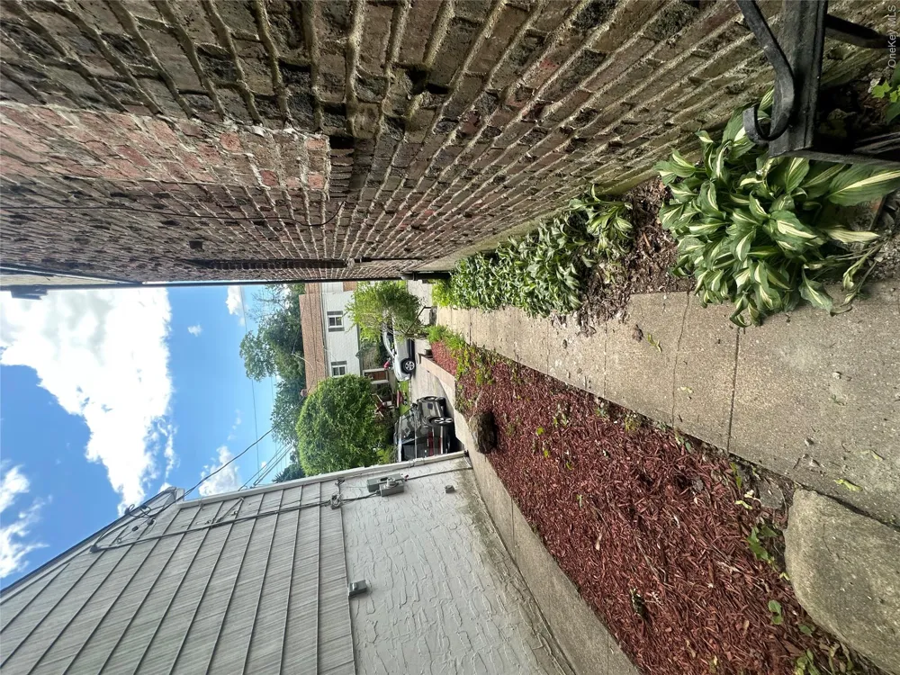 55 Brookdale Drive Yonkers, NY 10710