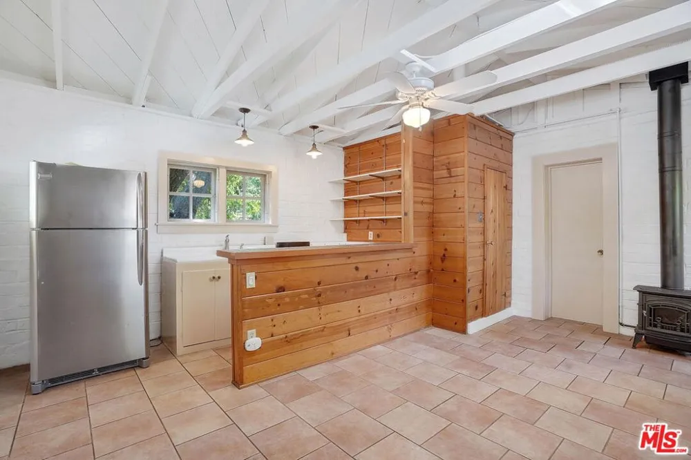 21652 Encina Road Topanga, CA 90290