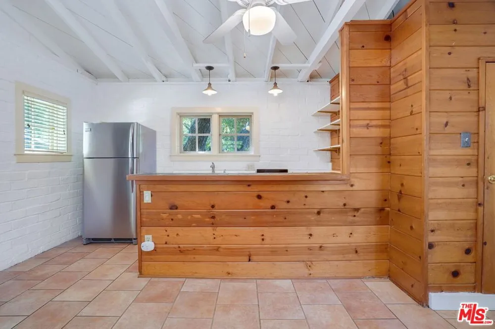 21652 Encina Road Topanga, CA 90290