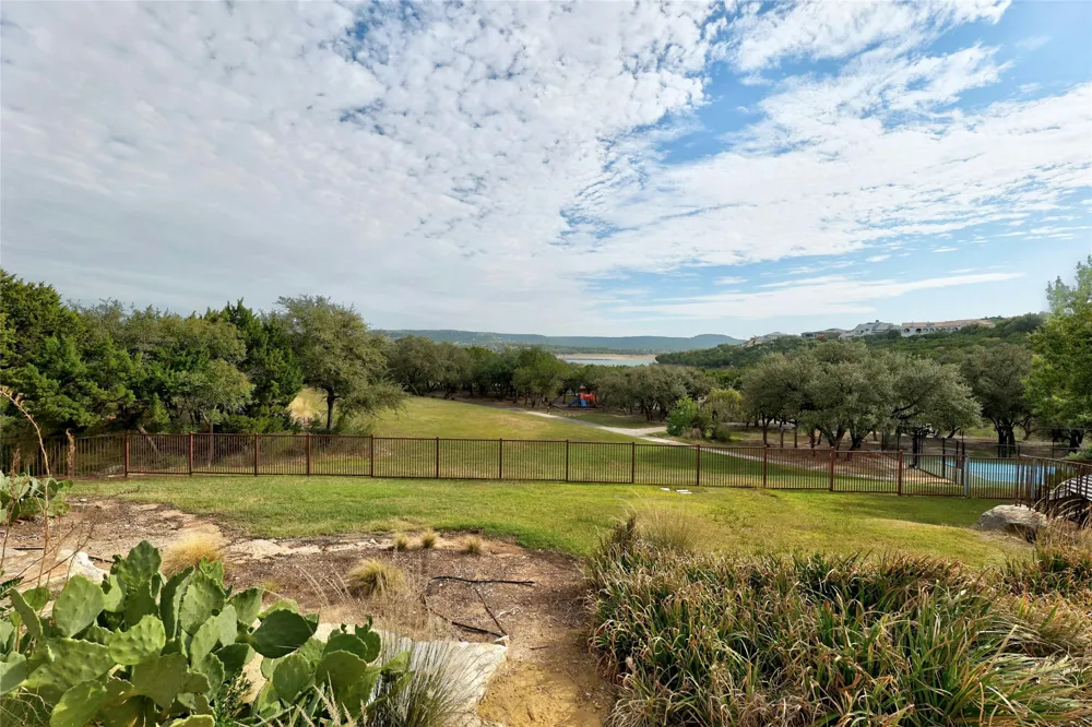 18905 Leisure Lane Jonestown, TX 78645
