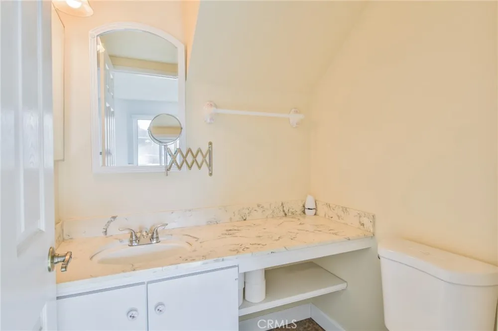 10406 Carlyle Court Cypress, CA 90630
