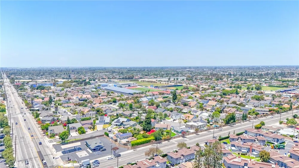 10406 Carlyle Court Cypress, CA 90630