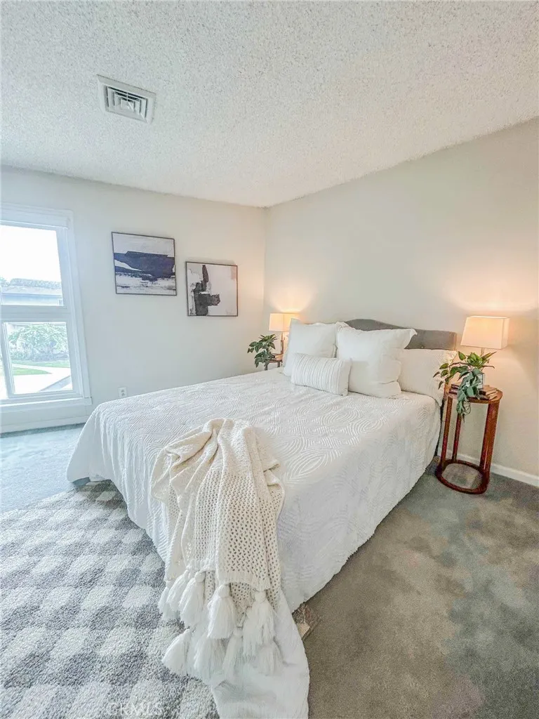 10406 Carlyle Court Cypress, CA 90630