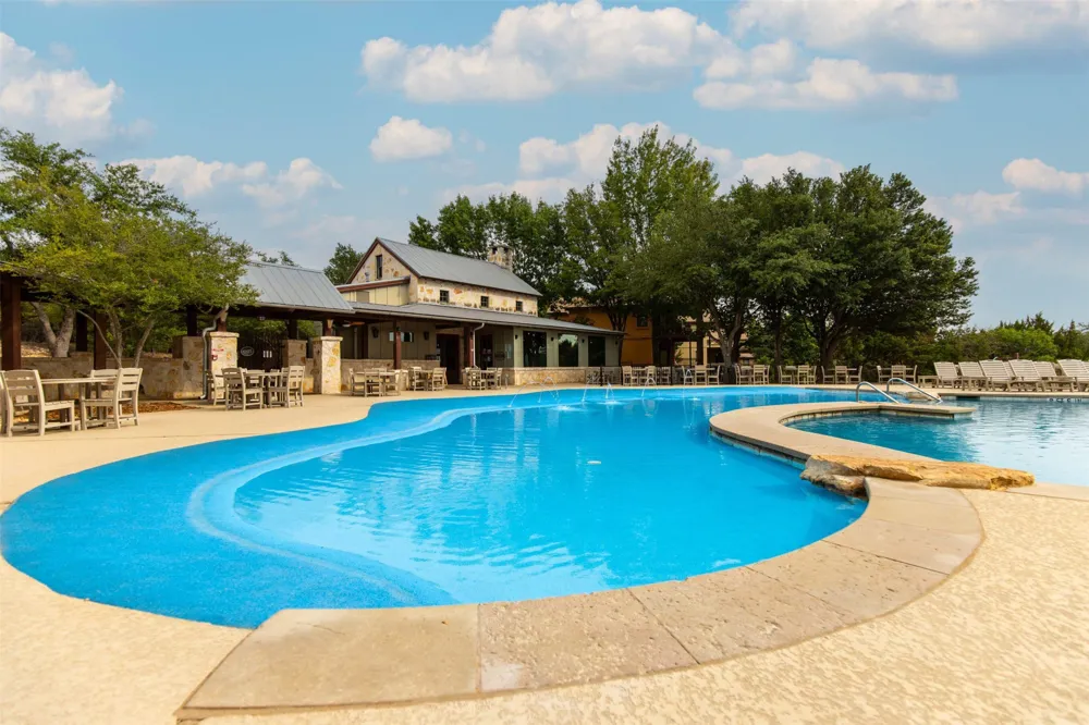 18901 Leisure Lane Jonestown, TX 78645