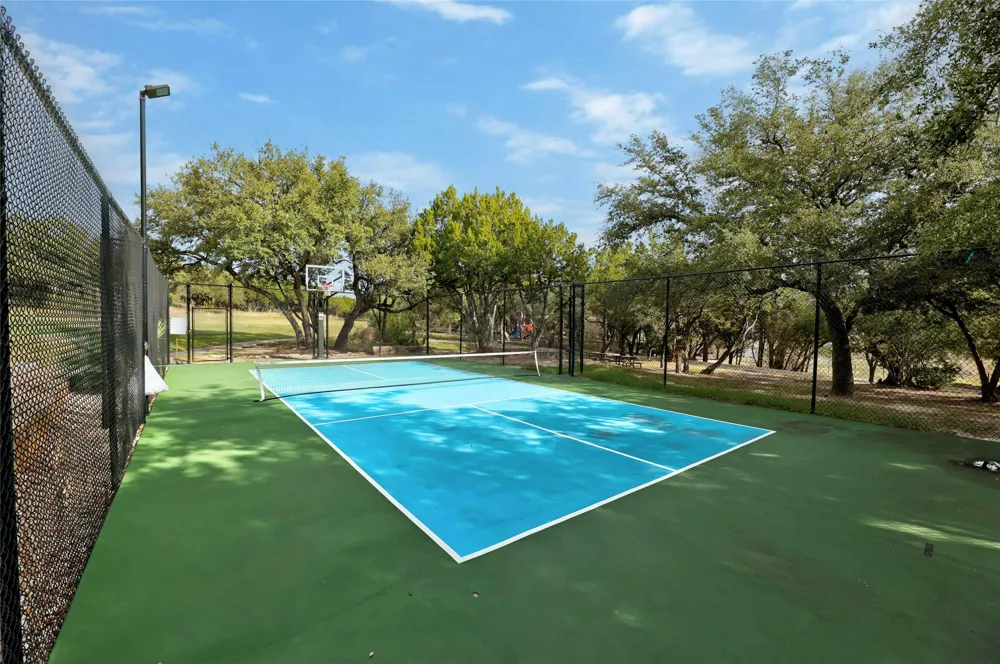 18901 Leisure Lane Jonestown, TX 78645