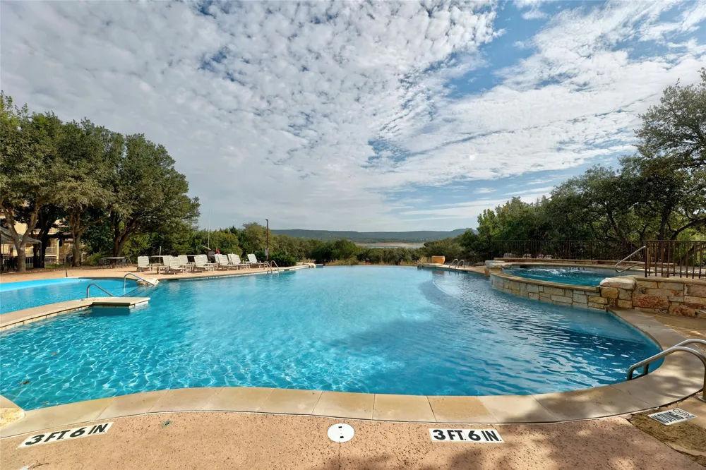 18901 Leisure Lane Jonestown, TX 78645