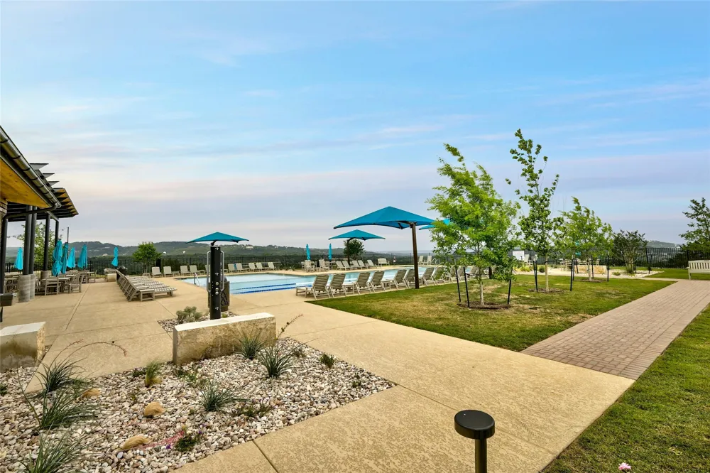 18901 Leisure Lane Jonestown, TX 78645