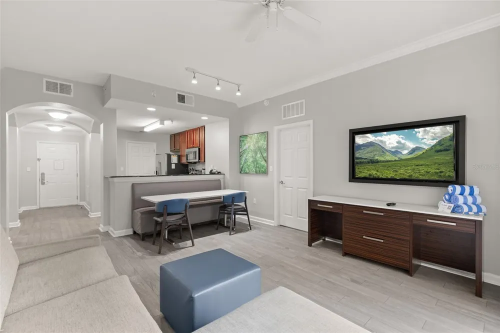 14501 GROVE RESORT AVENUE #1527 Winter Garden, FL 34787