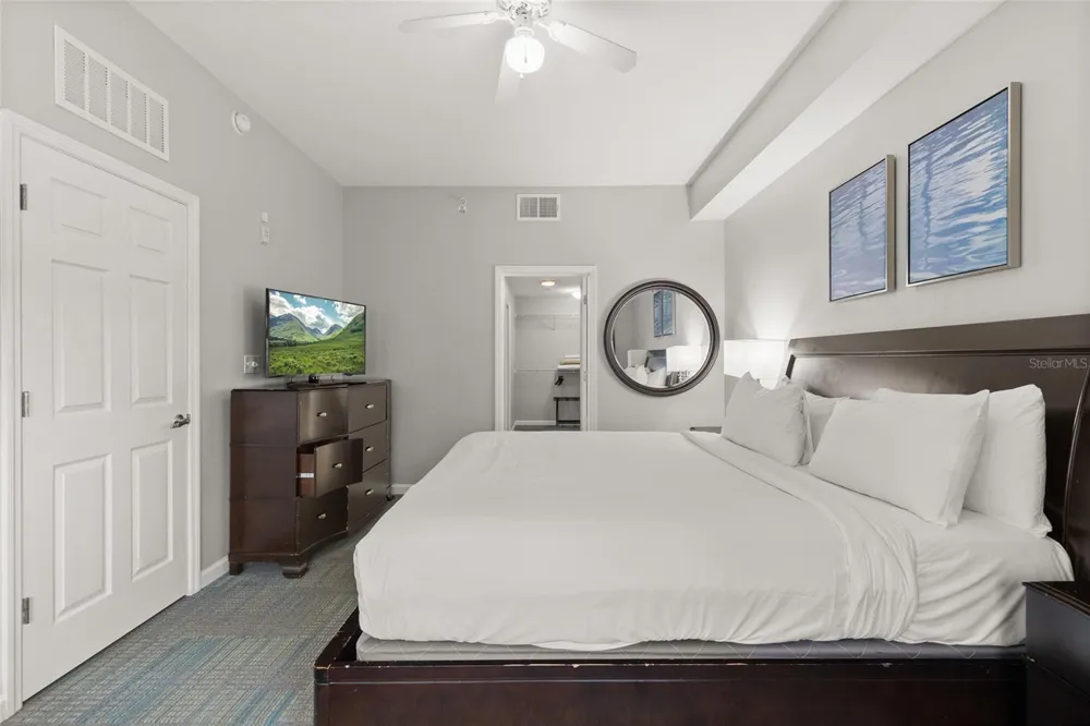 14501 GROVE RESORT AVENUE #1527 Winter Garden, FL 34787