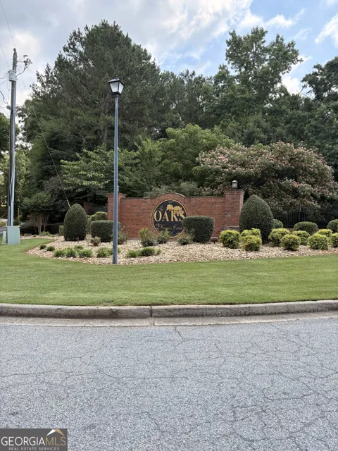 2601 Creek Bank CT
