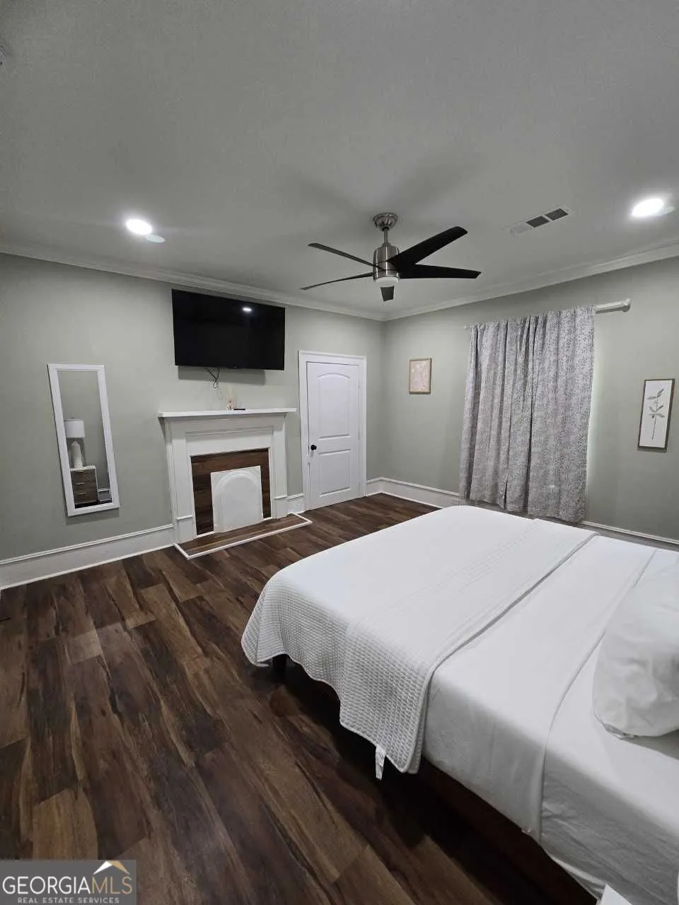 402 Meriwether ST Griffin, GA 30224