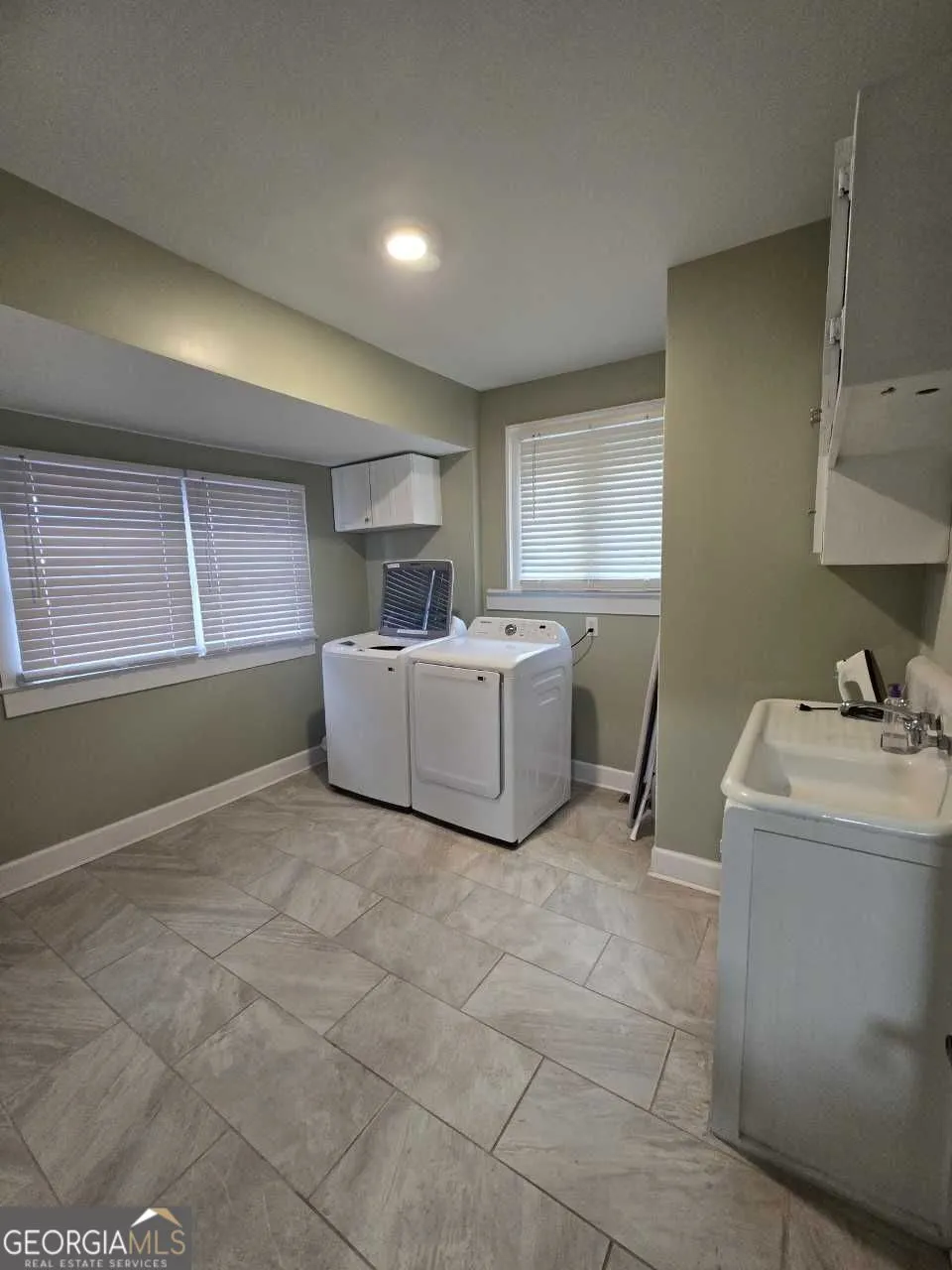 402 Meriwether ST Griffin, GA 30224