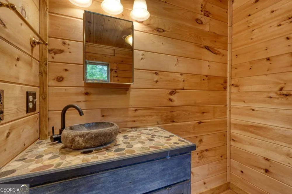 85 Cold Springs RD Morganton, GA 30560