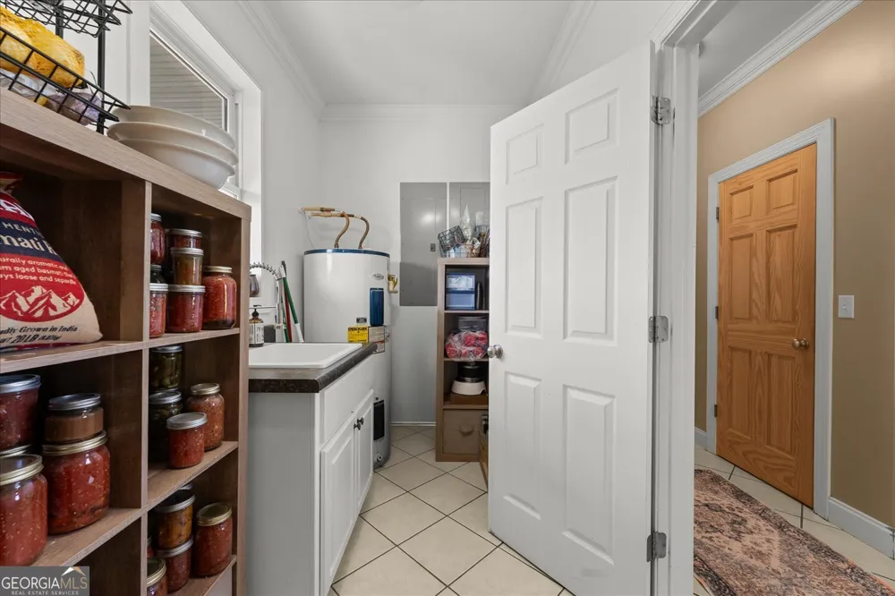 1877 Delhi RD Tignall, GA 30668
